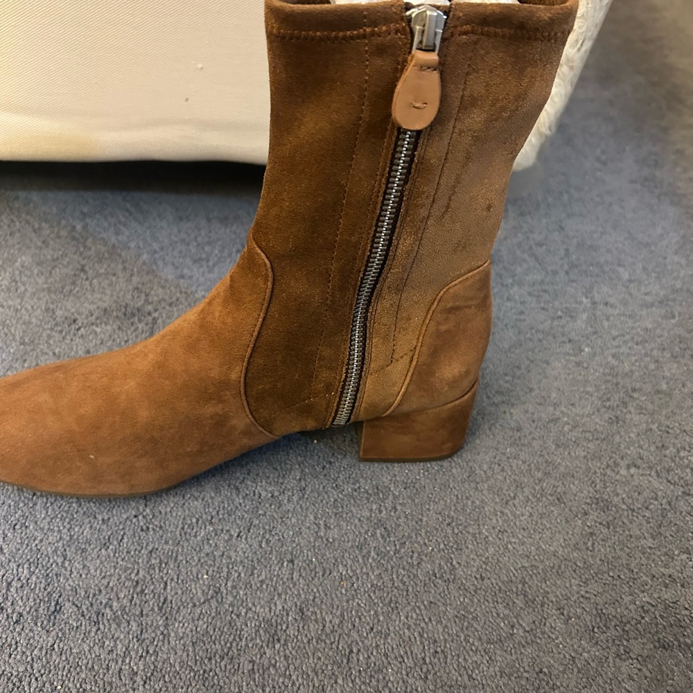 Ella Stretch Bootie in Cognac